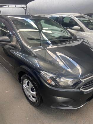 CHEVROLET ONIX 1.4 MPFI ACTIV 8V FLEX 4P AUTOMÁTICO